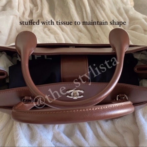 NEW - Chanel Executive Cerf Shopping Tote in Brown - Picture 8 of 14